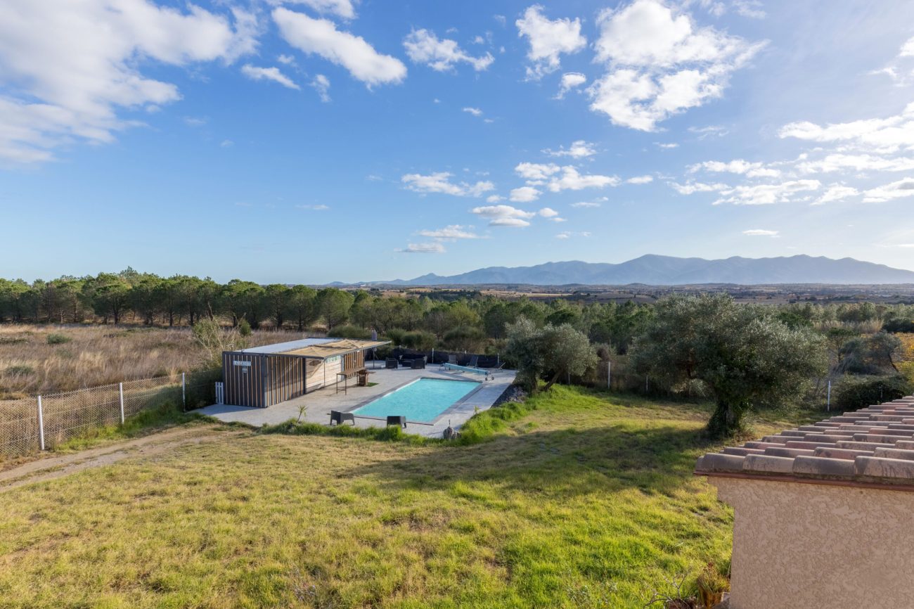 905_rte_bages_CraigHull-2_pool